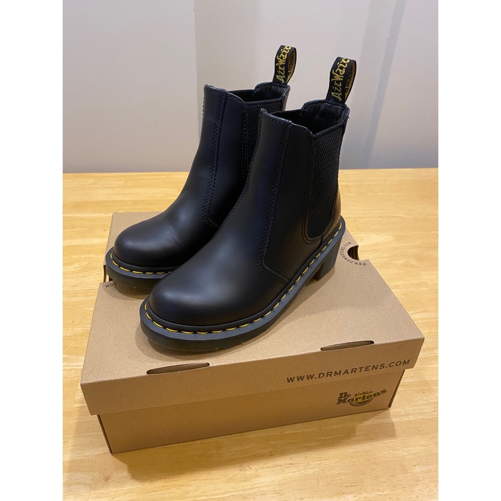 Dr. Martens Cadence Chelsea Boot